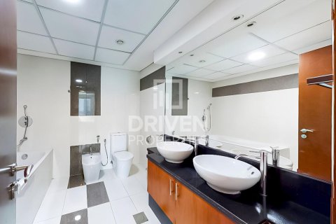 Lägenhet till försäljning i DIFC, Dubai, UAE 1 sovrum, 98.11 kvm Nr. 744544 - fotografi 13