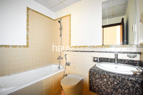 דירה להשכרה ב Jumeirah Beach Residence, Dubai, איחוד האמירויות  2 חדרי שינה, 119 מ"ר, מספר 627211 - תמונה 9