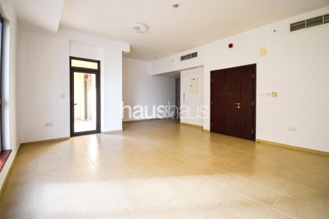 דירה להשכרה ב Jumeirah Beach Residence, Dubai, איחוד האמירויות  2 חדרי שינה, 119 מ"ר, מספר 627211 - תמונה 3
