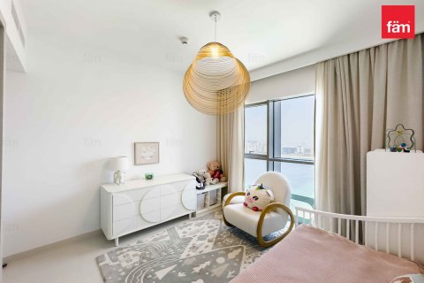 Byt v Dubai Harbour, SAE 3 ložnice, 166.7 m² Č.: 596303 - fotografie 17