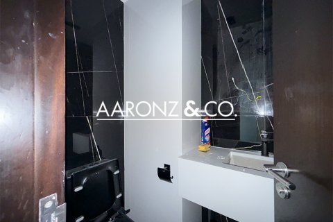 Oficina en alquiler en Business Bay, Dubai, EAU 91.8 m2 № 670630 - foto 9