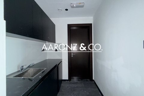 Oficina en alquiler en Business Bay, Dubai, EAU 91.8 m2 № 670630 - foto 10