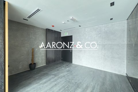 Oficina en alquiler en Business Bay, Dubai, EAU 91.8 m2 № 670630 - foto 7