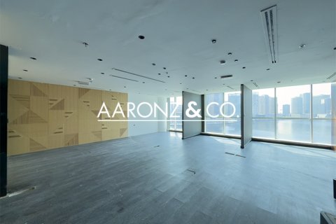 Oficina en alquiler en Business Bay, Dubai, EAU 91.8 m2 № 670630 - foto 3