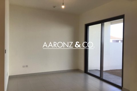 Villa en alquiler en Dubai, EAU 3 dormitorios, 129.9 m2 № 670631 - foto 11