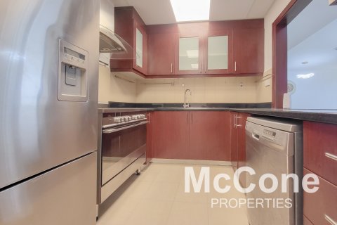 Apartmen di Jumeirah Beach Residence, Dubai, UAE 3 bilik tidur, 174.84 meter persegi № 587518 - foto 10