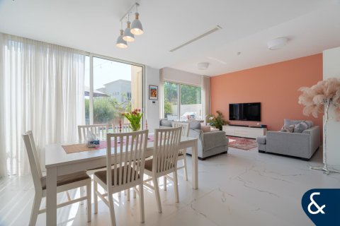 Villa para venda em The Springs, Dubai, EAU 4 quartos, 240 m2 № 667232 - foto 3