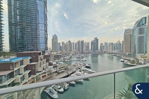 Apartment in Dubai Marina, Dubai, UAE 2 bedrooms, 140 sq.m. № 667238 - photo 1