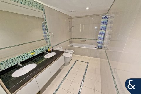 Apartment in Dubai Marina, Dubai, UAE 2 bedrooms, 140 sq.m. № 667238 - photo 15