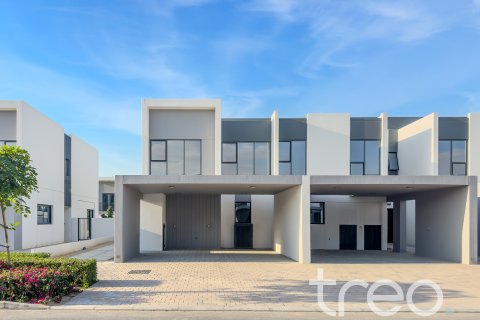 Városi lakóépület itt: Dubai, EAE, 4 hálószoba, 216.37 m², azonosító: 733714 - fénykép 1