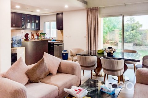 Rekkehus til leie i Serena, Dubai, Emiratene 3 soverom, 254.83 kvm Nr. 733718 - Foto 3