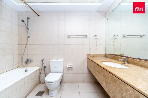 Apartament de închiriat în Dubai, EAU 3 dormitoare, 177.4 mp. №702304 - poză 17