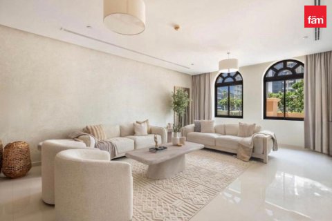 Apartamento en alquiler en Palm Jumeirah, Dubai, EAU 3 dormitorios, 344 m2 № 760951 - foto 4