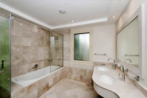Emirates Hills, Dubai, UAE의 임대용 빌라 침실 5개, 143.03제곱미터 번호 750893 - 사진 30