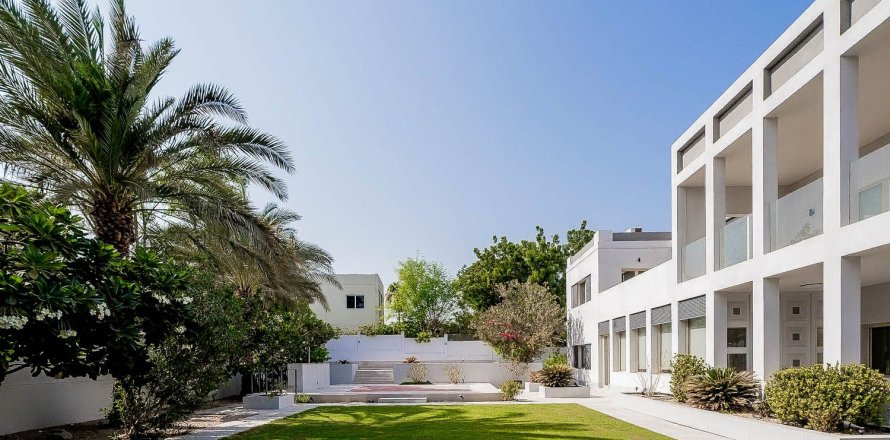 Emirates Hills, Dubai, UAE의 빌라 침실 5개, 143.03제곱미터 번호 750893