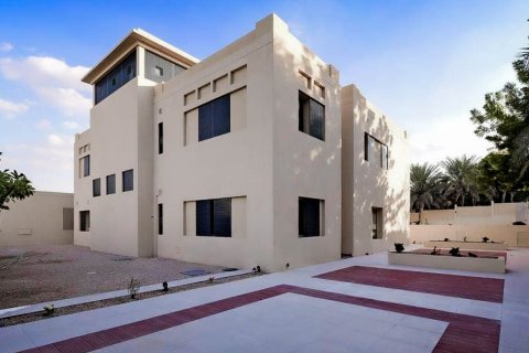 Emirates Hills, Dubai, UAE의 임대용 빌라 침실 5개, 143.03제곱미터 번호 750893 - 사진 23