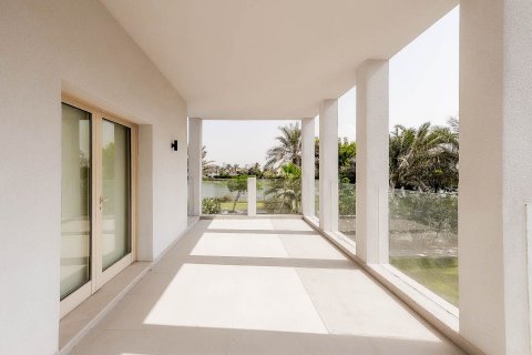 Emirates Hills, Dubai, UAE의 임대용 빌라 침실 5개, 143.03제곱미터 번호 750893 - 사진 8