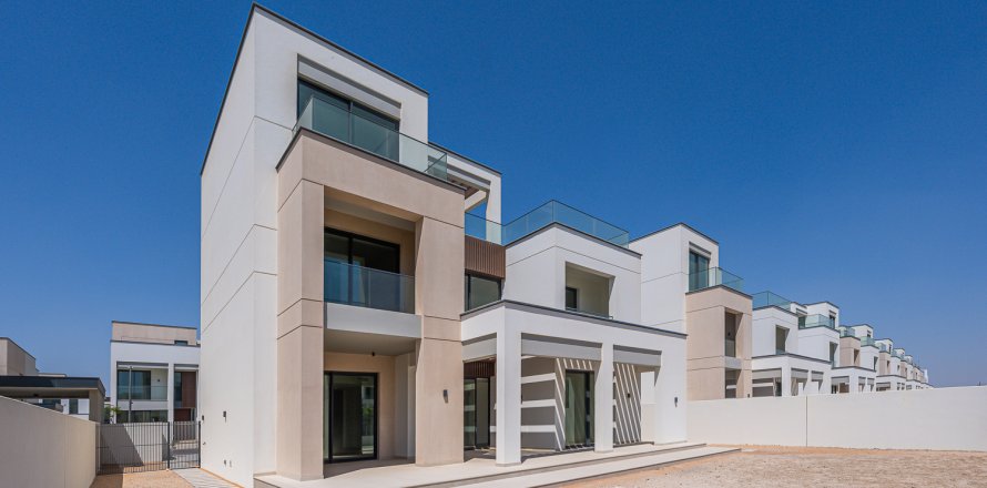 Városi lakóépület itt: Arabian Ranches 3, Dubai, EAE, 4 hálószoba, 380.72 m², azonosító: 750894