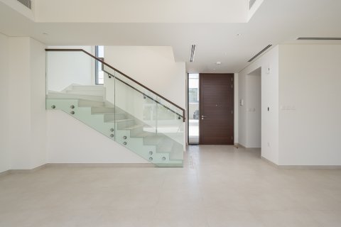Városi lakóépület itt: Arabian Ranches 3, Dubai, EAE, 4 hálószoba, 380.72 m², azonosító: 750894 - fénykép 2