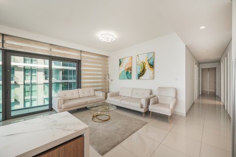 Apartment til leje i Dubai Harbour, Dubai, UAE 3 soveværelser, 178.85 kvm № 750897 - foto 2