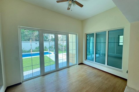 Jumeirah Park, Dubai, संयुक्त अरब अमीरात में विला, 3 बेडरूम, 510 वर्ग मीटर, संख्या 750895 - फ़ोटो 4