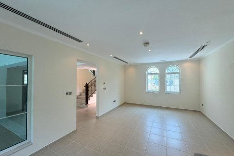 Jumeirah Park, Dubai, संयुक्त अरब अमीरात में विला, 3 बेडरूम, 510 वर्ग मीटर, संख्या 750895 - फ़ोटो 3