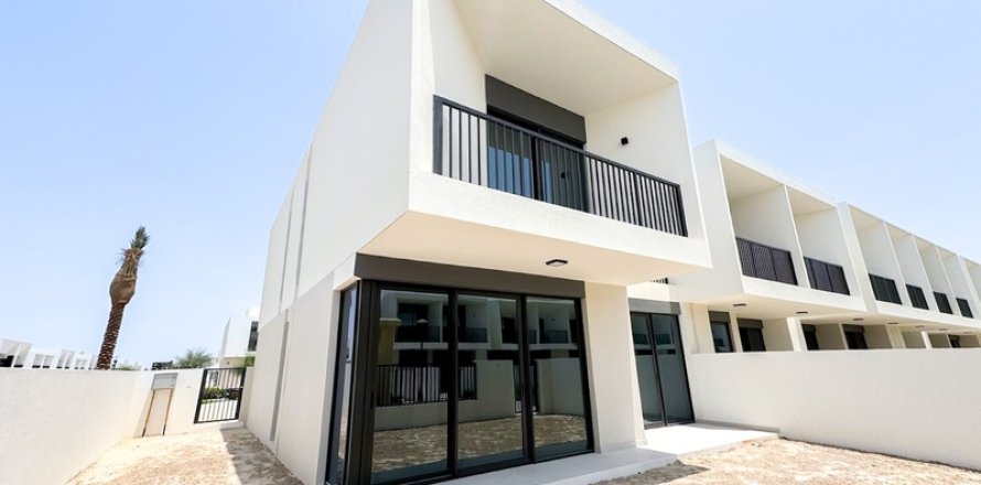 Adosado en Town Square, Dubai, EAU 4 dormitorios, 210.33 m² № 753688