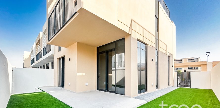 Huvila Dubai South (Dubai World Central), Dubai, Arabiemiraatit 4 makuuhuonetta, 222.97 m2 № 753683