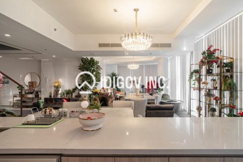 Duplex în Dubai Marina, Dubai, EAU 4 dormitoare, 352 mp.  №680660