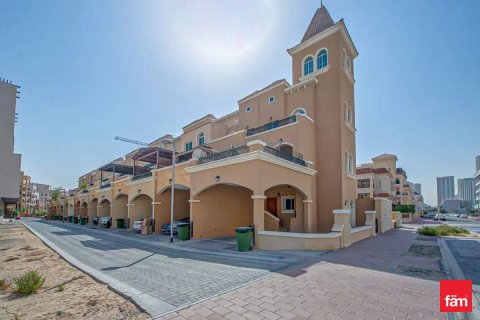 Villa para venda em Dubai, EAU 3 quartos, 135.2 m2 № 659107 - foto 1