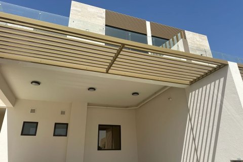 Dubai, UAE의 임대용 타운하우스 침실 4개, 187.2제곱미터 번호 769137 - 사진 19