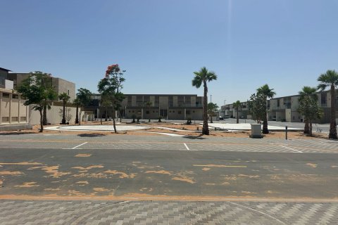 Dubai, UAE의 임대용 타운하우스 침실 4개, 187.2제곱미터 번호 769137 - 사진 21