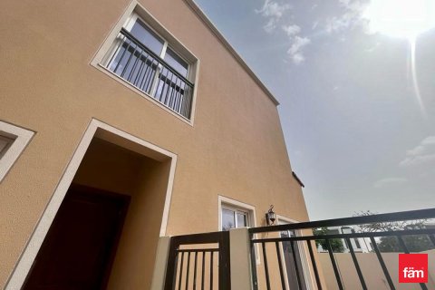 Dubai, संयुक्त अरब अमीरात में टाउनहाउस, 4 बेडरूम, 244.4 वर्ग मीटर, संख्या 702461