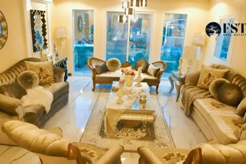 Vila v Jumeirah Village Triangle, Dubai, SAE 5 ložnice, 626.2 m² Č.: 574853 - fotografie 3
