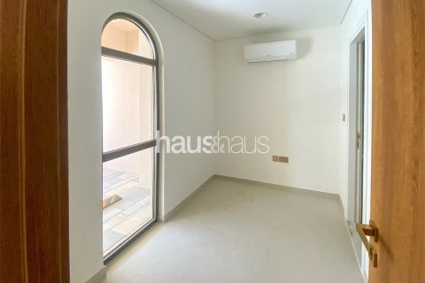 Townhouse in Jumeirah Golf Estates, Dubai, UAE 3 bedrooms, 204 sq.m. № 626910 - photo 10