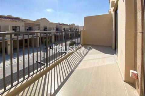 Townhouse in Jumeirah Golf Estates, Dubai, UAE 3 bedrooms, 204 sq.m. № 626910 - photo 12