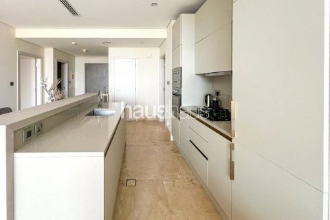Appartamento in affitto a Palm Jumeirah, Dubai, EAU 2 camere da letto, 124 mq. № 626909 - foto 4