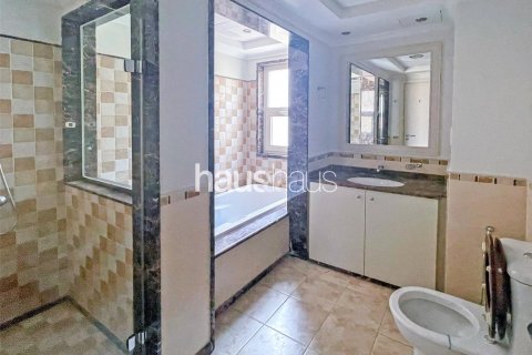 Vila di Dubai Sports City, UAE 4 bilik tidur, 665 meter persegi № 626912 - foto 17
