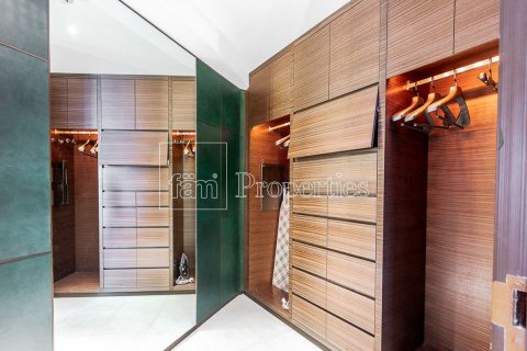 Apartment in Downtown Dubai (Downtown Burj Dubai), UAE 1 bedroom, 97.5 sq.m. № 610570 - photo 15