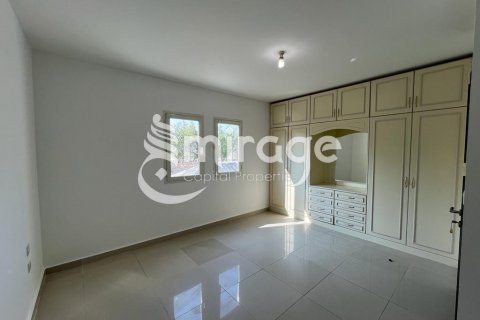 Řadový dům v Al Reef, Abu Dhabi, SAE 3 ložnice, 174 m² Č.: 596999 - fotografie 5