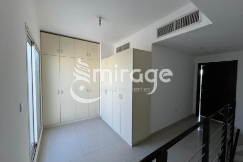 Řadový dům v Al Reef, Abu Dhabi, SAE 3 ložnice, 174 m² Č.: 596999 - fotografie 4