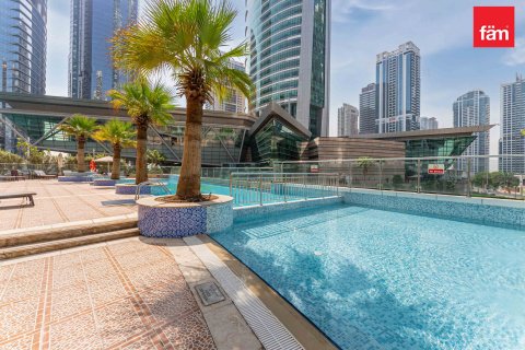 Appartement te huur in Dubai, VAE 3 slaapkamers, 138.7 vr.m., nr 645671 - foto 1