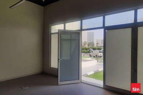Dyqan në Dubai, Emiratet e Bashkuara Arabe 76.6 m2. № 645667 - Foto 8