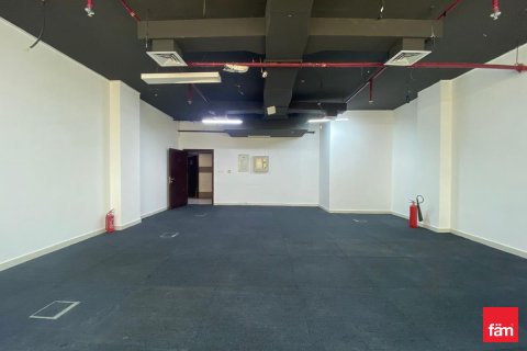 Dyqan në Dubai, Emiratet e Bashkuara Arabe 76.6 m2. № 645667 - Foto 2