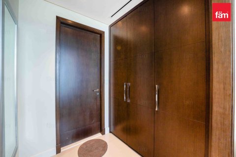 Apartmen di Downtown Dubai (Downtown Burj Dubai), UAE 1 bilik tidur, 79.2 meter persegi № 645670 - foto 18