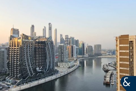 Apartamento en venta en Business Bay, Dubai, EAU 2 dormitorios, 147 m2 № 666746 - foto 10