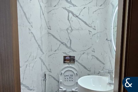 Apartamento en venta en Business Bay, Dubai, EAU 2 dormitorios, 147 m2 № 666746 - foto 20