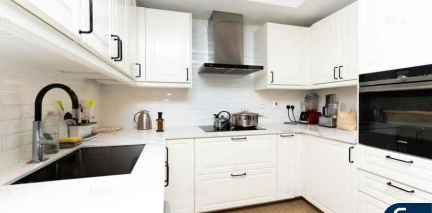 Villetta a schiera a Mudon, Dubai, EAU 4 camere da letto, 354 mq. № 666747