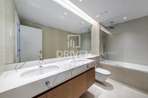 Apartman u Jumeirah, Dubai, UAE 3 spavaćih soba, 216.56 m2 Br. 761719 - fotografija 14