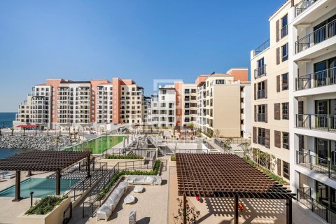 Apartman u Jumeirah, Dubai, UAE 3 spavaćih soba, 216.56 m2 Br. 761719 - fotografija 24